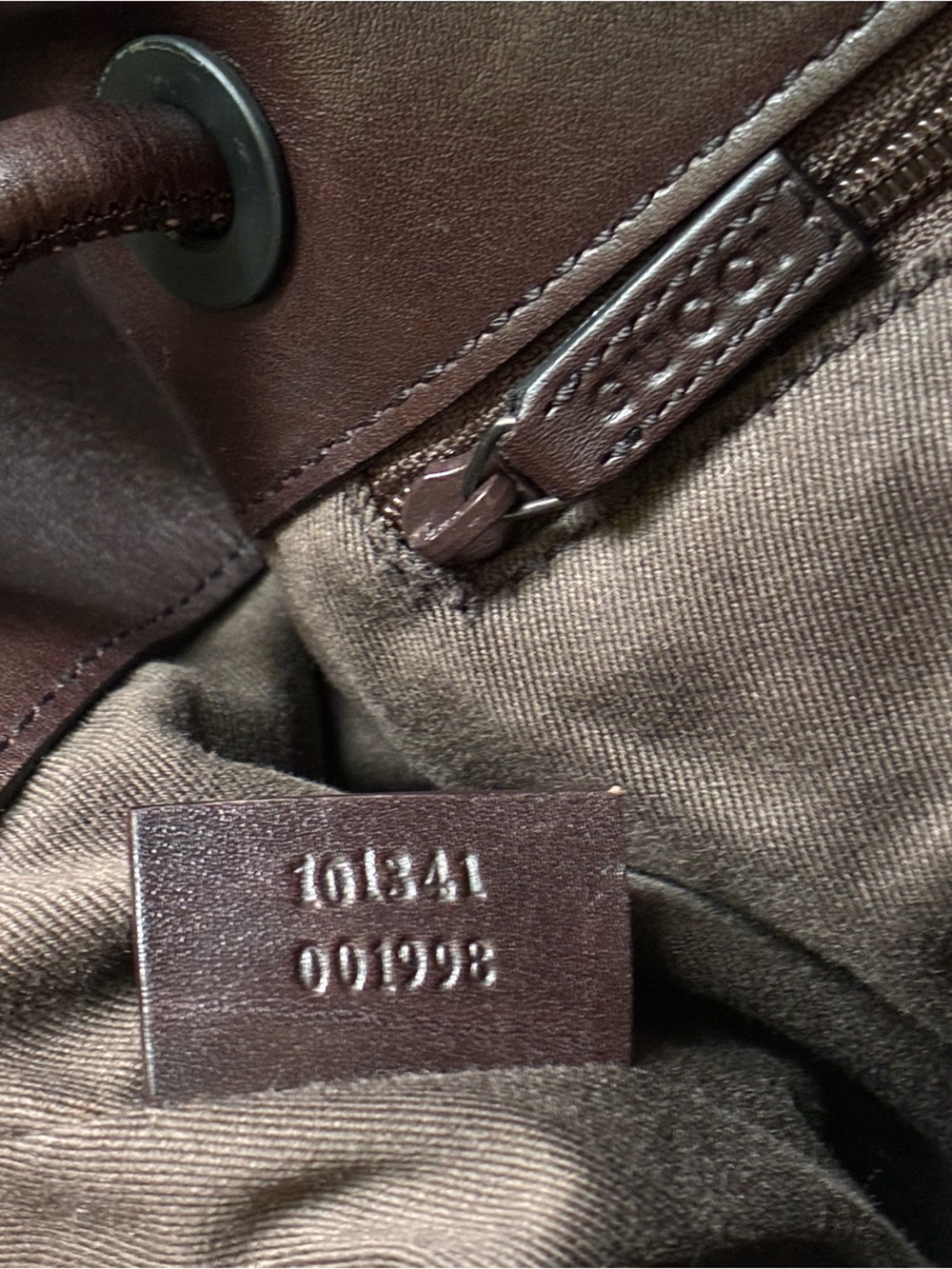 🤎 Gucci vintage classic GG monogram canvas tote leather handles price is firm - Picture 12 of 17